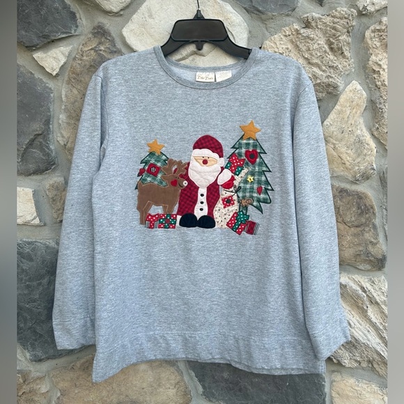 Bobbie Brooks Womens Embroidered Christmas Sweater Sz M Pullover Santa Cottage - Picture 1 of 6